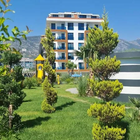 Apartament Emarine *